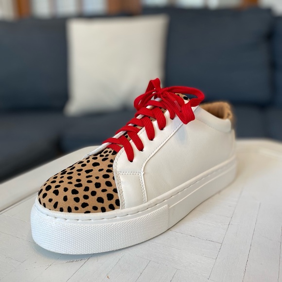 SOLD - Altar’d State Women’s Ryan White Cheetah Sneakers Size 9 - Picture 5 of 7